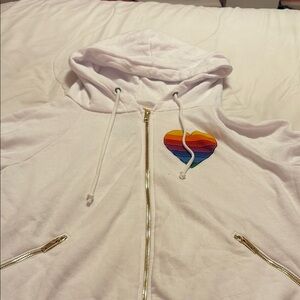 RAINBOW HEART STITCH ZIP HOODIE W/ POCKETS - WHITE